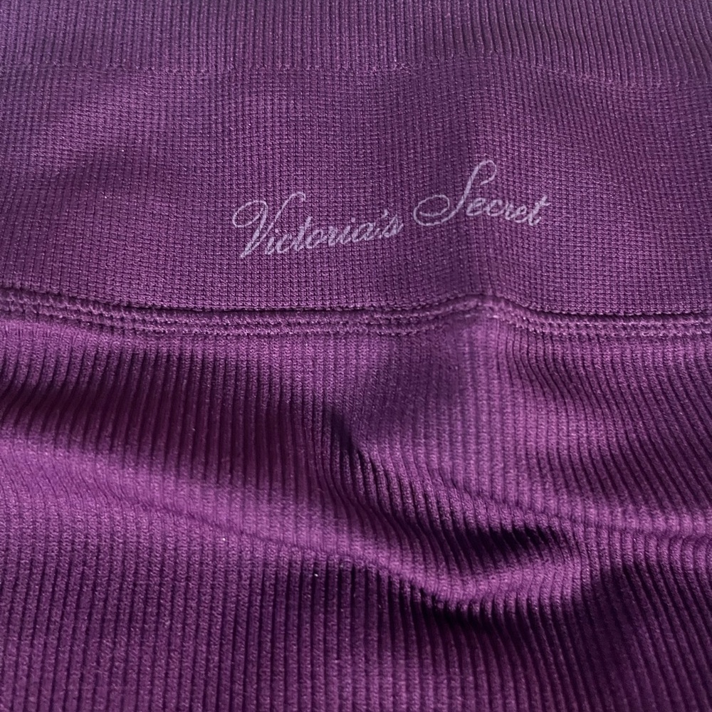 Victoria’s Secret Purple Ribbed Yoga Pants Size Large